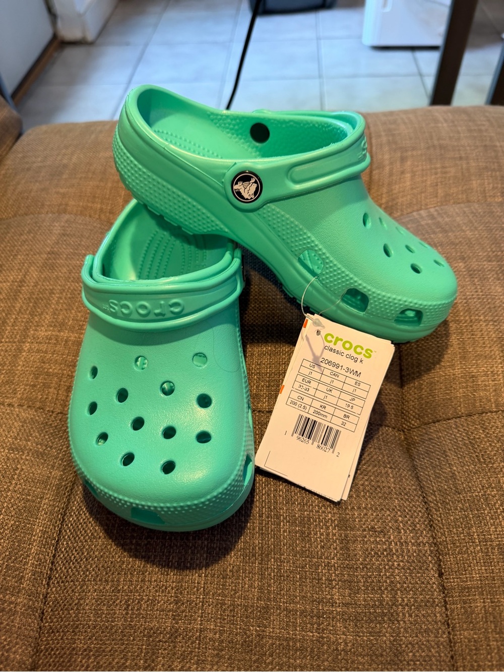 CROCS Kids Classic Clog in Aqua Teal